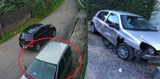 Kereta jiran selalu menghalang pagar rumah anda? Video Kereta Dah Parking Elok2 Tapi Menatang Mana Yang Buat Sampai Macam Nie Hmtnws