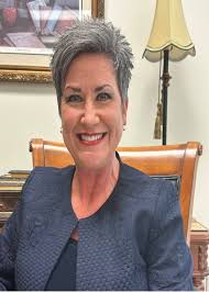 Denise Griebel's Instagram, Twitter & Facebook