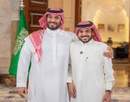 سلطان بن سلمان بن عبدالعزیز، فرزند دوم سلمان بن عبدالعزیز، پادشاه عربستان سعودی، نخستین فضانورد مسلمان عضو یک خانواده سلطنتی، وزیر سابق گردشگری و میراث ملی و موسس و رئیس باشگاه هواپیمایی عربستان است. Vcayzoxftp5sam