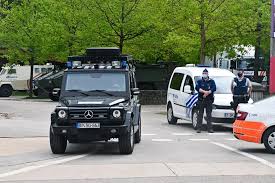 Part two looks at the organisation of gsg 9, including civilian oversight. Veel Aanzien En Een Aura Van Onoverwinnelijkheid De Duitse Gazet Van Antwerpen Mobile