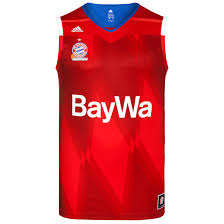 Für deinen basketball trikosatz profitierst du dabei von günstigen staffelangeboten. Adidas Basketball Trikot Home 16 17 Offizieller Fc Bayern Store