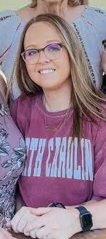 Jessica Polly's Instagram, Twitter & Facebook