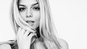 Sports Illustrated Swimsuit 2017 Casting Calls: Danielle Knudson