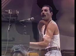 Pin by Bulldog on Freddie Mercury | Queen freddie mercury, Freddie mercury,  Queen photos