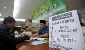 Zakat fitrah adalah zakat yang wajib kita keluarkan sebelum hari raya idul fitri. Lupa Bayar Zakat Fitrah Apa Yang Harus Dilakukan Republika Online