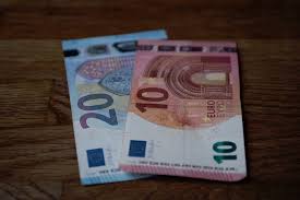 Il pagamento di questo mese sarà il 27 luglio 2021, per coloro che ricevono il. Reddito Di Cittadinanza Pagamento Di Ottobre In Arrivo Ijobs It Lavoro Formazione E Attualita