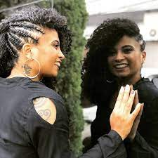 Curly Hairstyles Highlights Curly Hairstyles For Prom Curly Gray Hairstyles Over 50 Curly Hairsty Curly Hair Styles Curly Hair Styles Naturally Hair Styles