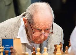Chess player and commentator passed away