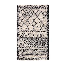 Find the perfect rug for you! Review Afaw Berber Style Bedside Rug