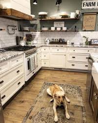 Farmhouse Style Kitchen Farmhousestylekitchen Decoracion De Cocinas Rusticas Pequenas Habitaciones De Lavadero Estilo De Cocina