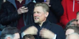 По его словам, в «лестере» заботятся не о. Nelepoe Reshenie Oni Mogli By Proyavit Nemnogo Sostradaniya Peter Shmejhel Raskritikoval Uefa Za Reshenie Vozobnovit Match Daniya Finlyandiya