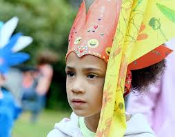 Photos as Afon Sistema carnival group leads parade in Stroud