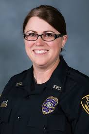 Two SPD Lieutenants Graduate Missouri Police Chiefs' Command College Two  Springfield Police Department commanders were honored today as part of the  Missouri Police Chiefs Charitable Foundation (MPCCF) Command College.  Lieutenant Tonya Price