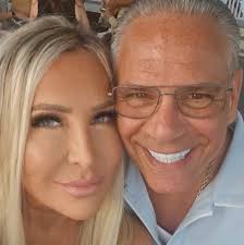 Tia Maria Montemurro updated her profile picture.