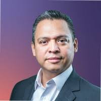 50+ perfiles de «Pedro Camarillo»