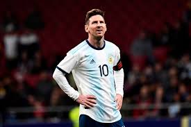 Argentina play against colombia in their opening match at the copa america. Copa America Colombia Shock Argentina