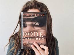 Näe käyttäjän sara omar (saraomarrr) löydöt pinterestissä, joka on maailman kattavin ideakokoelma. Bibliophile With Dreadlocks Dodevaskeren Af Sara Omar