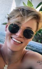 Pin By Katie Wood On Everything Me Emma In 2020 Boy Celebrities Nick Future Boyfriend