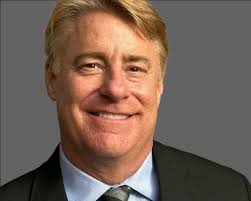 Scott Chapple's Instagram, Twitter & Facebook