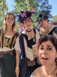 It was a wee bit warm this weekend but worth it. @Mel @nataliehanrion  @jennrenken #marylandevents #marylandrenaissancefestival #renaissancefaire