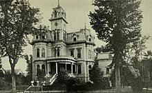 Before brown, ronald reagan was the last california governor to live in the downtown mansion — until 1967, when his wife nancy declared the home a firetrap and they moved to east sacramento. Governor S Mansion State Historic Park Wikipedia