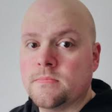 Owen Donovan (@oggybloggyogwr)