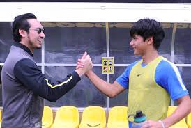 Meanwhile, wan ahmad fayhsal, in his facebook posting, said his election as the armada chief is a huge trust and that he will give his best. Adik Saya Pemalu Orangnya Wan Fayhsal