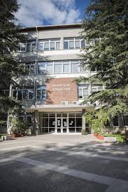 Eczacılık taban puanları ve eczacılık sıralamaları derlendi. En Hizli Eczacilik Fakultesi