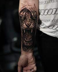 Việc sở hữu hình xăm trên người trong thời gian gần đây không còn quá xa lạ với các bạn trẻ. Hinh XÄƒm Canh Tay Nam Cháº¥t