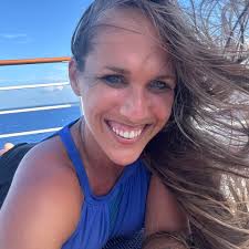 Photographers needed for team soccer picture