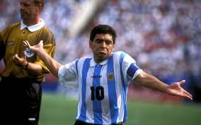 Seven people who treated footballer before his death charged with involuntary manslaughter. Diego Maradona Der Zweite Doping Absturz Bei Wm 1994