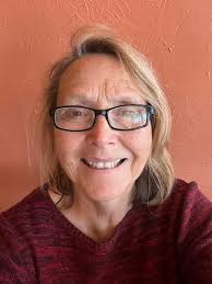 Introduction to personal interests and hobbies in a social group