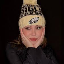 THRILLED to announce i'll be performing the national anthem at THIS  SUNDAY'S Philadelphia Eagles home game versus Pittsburgh Steelers🦅🦅🦅 so  incredibly grateful for this beautiful opportunity to sing for my home  team!!!