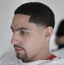 Jul 09, 2021 · because the very short high fade haircut blends at a faster rate and generally requires a number 0, 1, or 2 clipper size, this taper fade focuses your eyes on the longer hair on top. Types Of Fade Haircuts 2021 Update