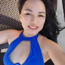 Pero sa totoo lang mga mahihirap din naman nagpapanalo sa mga villar ever  since e. Ewan ko ba pag sinabi lang ng pulitiko “ako si ganito, ay para sa  mahirap” naniwala na