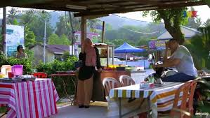 Alte episoade din cinta bukan kristal / sezonul 1 disponibile gratuit, online si cu subtitrare: Episod 2 Dan 3 Cinta Bukan Kristal
