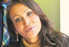 Soaring' over hills or 'playing' with puppies, study finds seniors enjoy  virtual reality