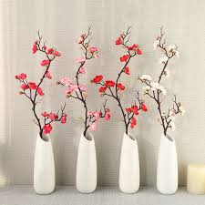 Selain berfungsi untuk meletakkan bunga, vas bunga juga tak jarang digunakan untuk menyimpan batu hias atau tanaman plastik. Buket Mawar Bulgarian Vintage Dekorasi Ruang Tamu Vas Bunga Kering Sutra Bunga Meja Buy Buatan Hydrangea Plum Blossom Bunga Sutra Bunga Imitasi Plastik Simulasi Bunga Sentuhan Nyata Batang Panjang Massal Bunga Diy