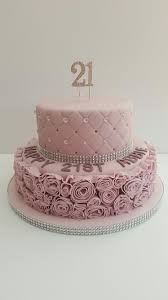 Glamorous Rose Gold 21st Birthday Cakes Glamorous Dusky Pink 21st Birthday Cake Covered In Fondant Ruffle Roses Spark Bolos De Aniversario Bolo Lindo De Aniversario Melhores Bolos De Aniversario