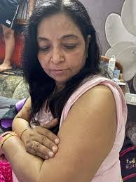 Naomi Cathey's Instagram, Twitter & Facebook