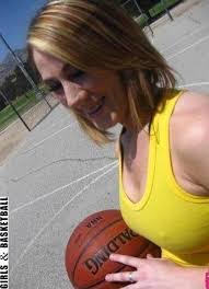 Amber Ashlee's Instagram, Twitter & Facebook