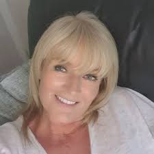 Linda Carroll (@LindaPhoenix1)