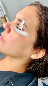 Eyelash salon Miami