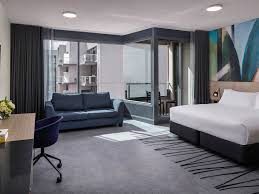 I live in the southern geelong suburb of whittington. Novotel Geelong Accorhotels
