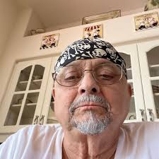 I come from Williamsburg grow up Williamsburg in the 50's I was one of  biggest gang ln Williamsburg in 50's I caring scars gang fight all my life. 