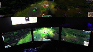 Masters of precision, assassins are agile hunters on the lookout for the perfect kill. Free Download League Of Legends Eyefinity Gameplay Tri Triple Screen First 1920x1080 For Your Desktop Mobile Tablet Explore 49 Tri Screen Wallpaper 5760x1080 Panoramic Wallpaper Dual Screen 5760 X