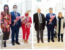 Γιάννης πάριος, στράτος διονυσίου, μαρινέλλα, τόλης βοσκόπουλος, βασίλης καρράς, δούκισσα, γιάννης πλούταρχος. Orkisthkan X8es 3 Neoi Dikhgoroi Ston Dikhgoriko Syllogo Beroias Efhmerida Laos Beroia Hma8ias