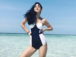 Mv đầu tay của châu bùi gây chú ý. Chau Bui Hot Girl Vá»i Phong Cach Thá»i Trang áº¥n TÆ°á»£ng Va Ná»i Báº­t