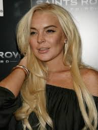 Taylor drew attention to her strong brows and famous violet eyes with a trendy pixie style in the girl who. Lindsay Lohan In Talks To Play Elizabeth Taylor In Lifetime Movie Hear Me Out This Isn T As Bad As You Might Think Glamour