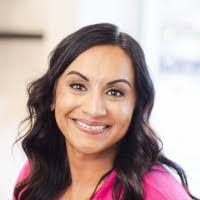 Elizabeth Antonelli's Instagram, Twitter & Facebook